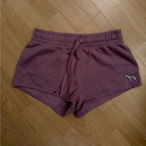 PINK Victoria's Secret Shorts - Picture 2 of 6
